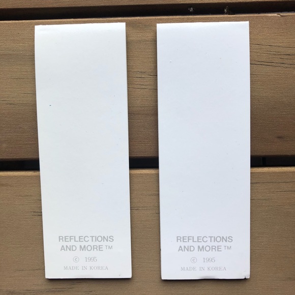 Notepad, Bookmarks, and Buttons - Picture 6 of 7